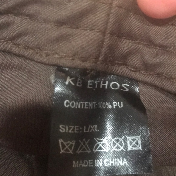 100per cent PU leather brown cap xl - Picture 5 of 8